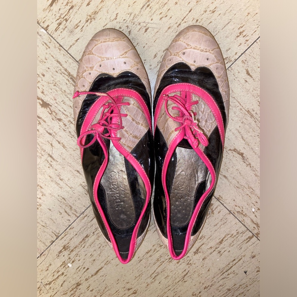 Stylish Pink and Black Women's Shoes